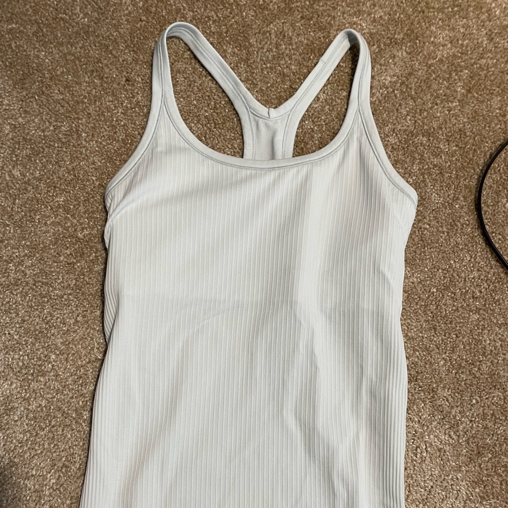 Lululemon ebb to street tank